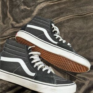 Vans Men's Black and White High-Top Sneakers